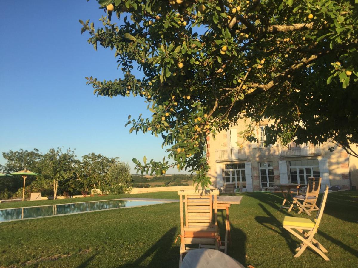 B&B La Mirande De Saint-Clar Buitenkant foto